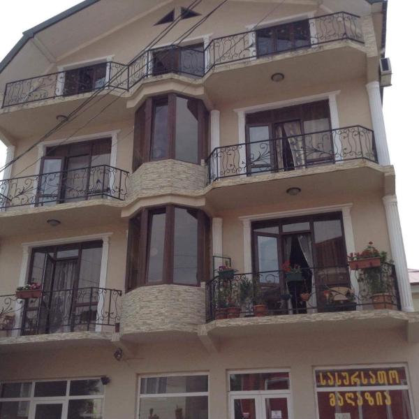 Apartament Chaika, Buchen Sie  Hotels mit Pool in Ajara, Schwimmbad
