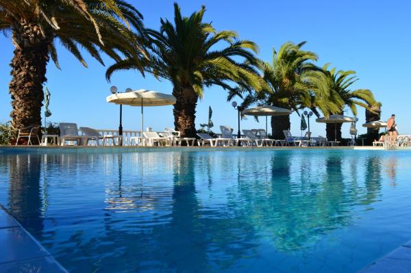 Paradise Beach Apartments