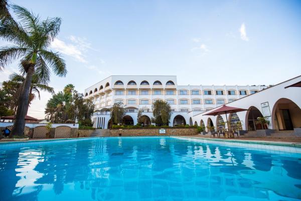Sirikwa Hotel, Reserva ahora  Hoteles con piscina en Uasin Gishu, Piscina