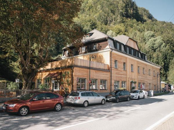 Freelife Guesthouse, Reserva ahora  Hoteles en Estiria con aparcamiento, Aparcamiento