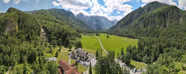 B&B Palenk, Book Bed and Breakfast Solčava Logar Valley