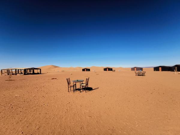 Bivouac LErg, Réserver  M'Hamid El Ghizlane 