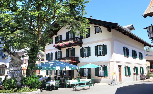 Villa Egger, Reserva ahora  Hoteles en Salzburgo con aparcamiento, Aparcamiento