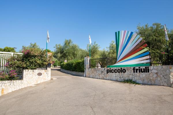 Centro Vacanze Piccolo Friuli, Buchen Sie  Hotels mit Pool in Foresta Umbra, Schwimmbad