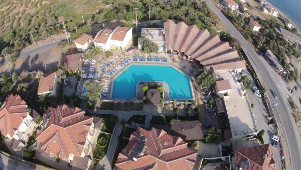 Alize Resort Hotel, Book  Hotels in Yenifoca with a Pool, Swimming Pool