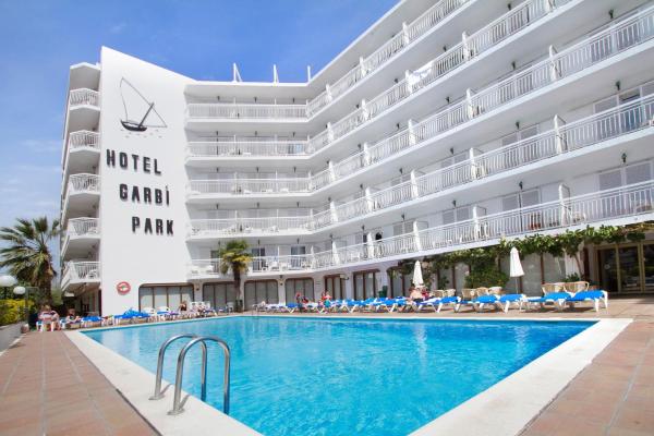 Hotel Garbi Park & AquaSplash, Prenota  Hotel a Costa Brava con piscina, Piscina