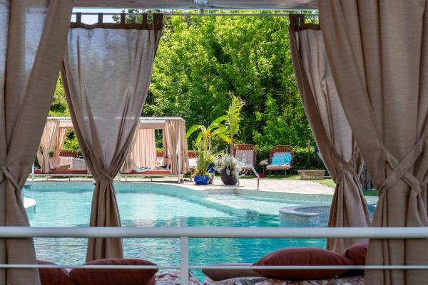 Hotel St.Mauritius, Buchen Sie  Hotels in Versilia mit Pool, Schwimmbad