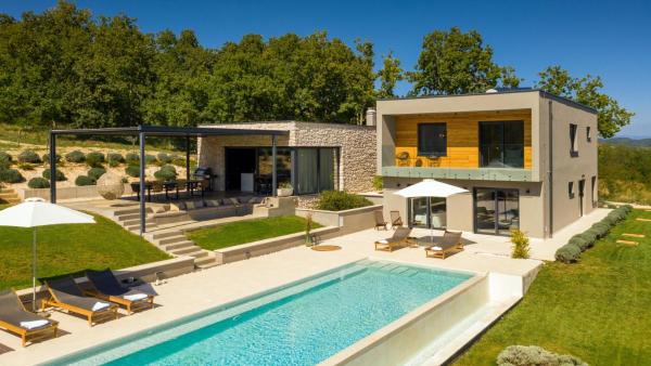 Villa OX by Villas Guide, Reserva ahora  Hoteles en Istria central con piscina, Piscina