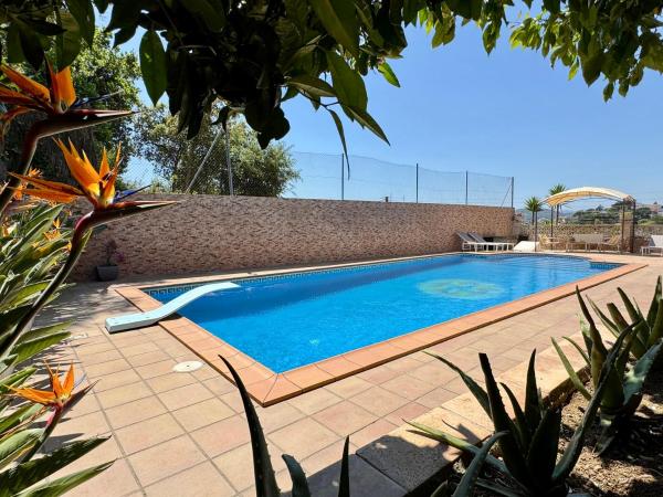 Villa Paraiso - mit riesigem Traumpool, Buchen Sie  Hotels in Girona mit Pool, Schwimmbad