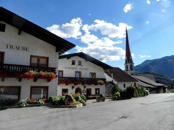 Gasthof Pension Traube, Prenota Locanda Hotel a Tirolo con parcheggio, Parcheggio