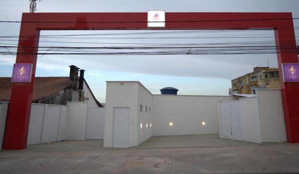 Vélox Motéis, Reserva ahora  Hoteles en Noreste de Brasil con aparcamiento, Aparcamiento