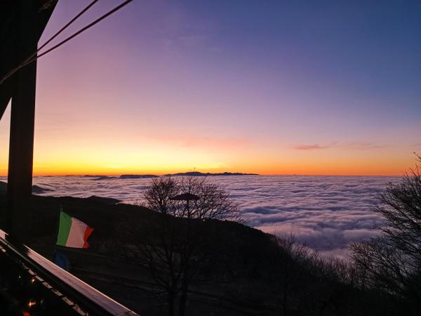 Rifugio Guglielmo e Giovanni Pelizzo, Reserva ahora  Montemaggiore Véneto