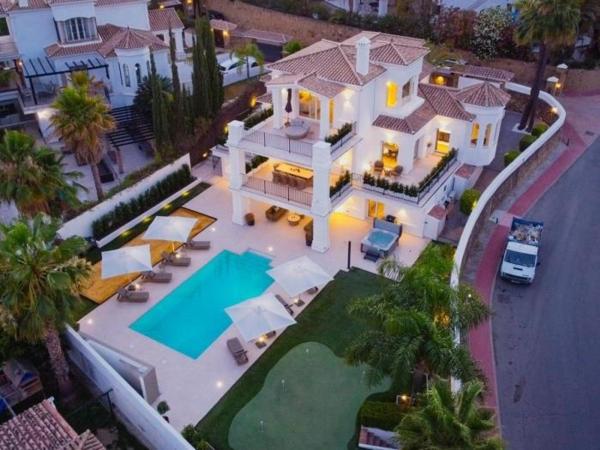 Villa de lujo vista a la montaña - 6 hab. - ES-175-55, Prenota  Marbella Costa del Sol