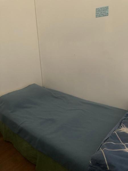 Single bussiness room, Buchen Sie  Hotels in Nordinsel mit Parkplatz, Parkplätze