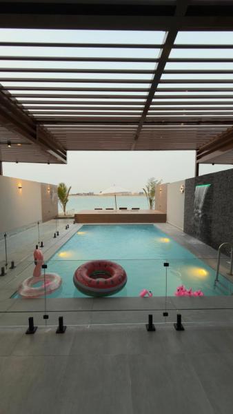 Sunrise Villa فيلا الشروق درة العروس, Buchen Sie  Hotels mit Pool in Provinz Mekka, Schwimmbad