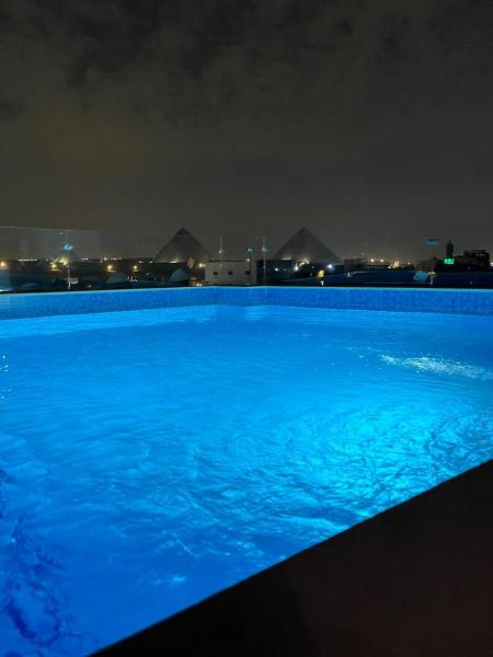 M Pyramids hotel, Prenota  Hotel con piscina a Cairo Governorate, Piscina
