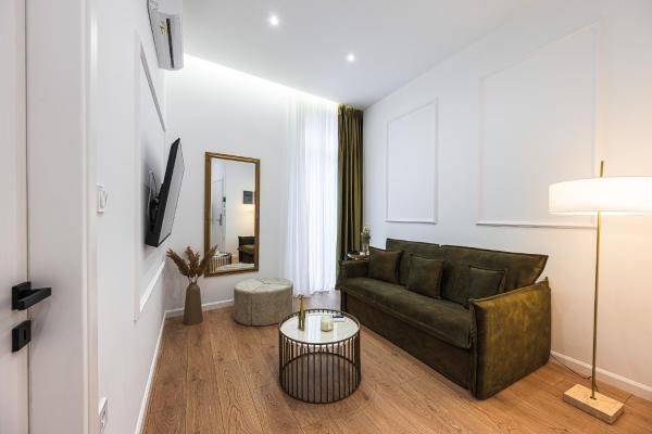 Lithos Boutique Residences, Reserva ahora  Hoteles en Tesalia con aparcamiento, Aparcamiento
