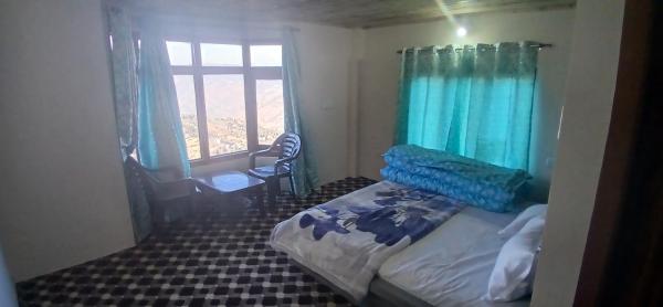 Snow Bound Home stay, Réserver  Hôtels à Himachal Pradesh avec parking, Parking