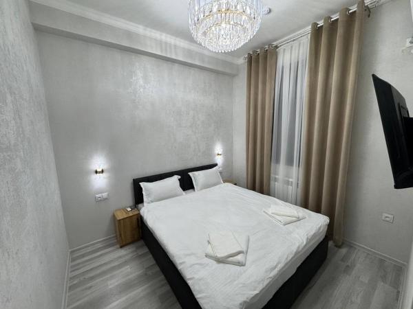Almir Hotel Tashkent, Prenota  Hotel a Tashkent con parcheggio, Parcheggio