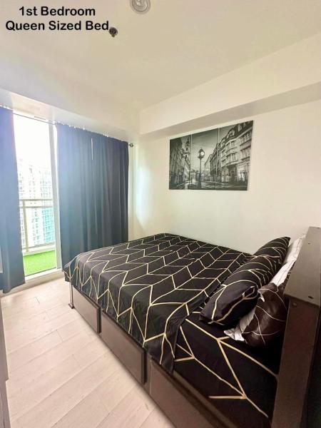 Deluxe penthouse unit at azure - near airport, Buchen Sie  Hotels mit Pool in Luzon, Schwimmbad