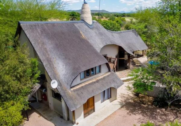 76 Zebula- Premium Luxurious Villa in Bela-Bela, Buchen Sie  Hotels in Limpopo mit Parkplatz, Parkplätze