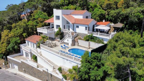 Villa Celeste, Private pool with sea view, 15pers, Prenota  Hotel a Costa Brava con piscina, Piscina