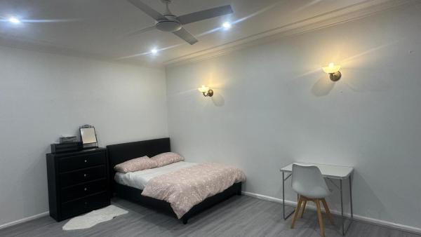 friendly guest house, Book  Blacktown Sydney Region