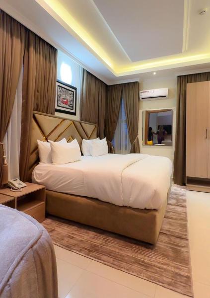 BroadAcres Apartment lekki, Buchen Sie Ferienwohnung Hotels in Lagos mit Parkplatz, Parkplätze