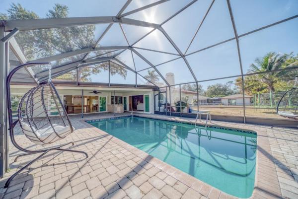 Villa En-haccore & Walfare next to ELRIO Golf Club-Heated Pool, Prenota  North Fort Myers Fort Myers Area