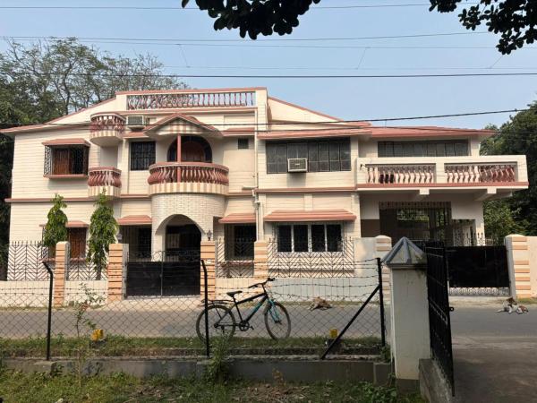 Maaya Neer Homestay, Reserva ahora  Hoteles en Bengala Occidental con aparcamiento, Aparcamiento