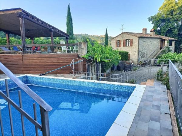 Pod. San Vincenzo, Prenota Appartamento Castel del Piano 