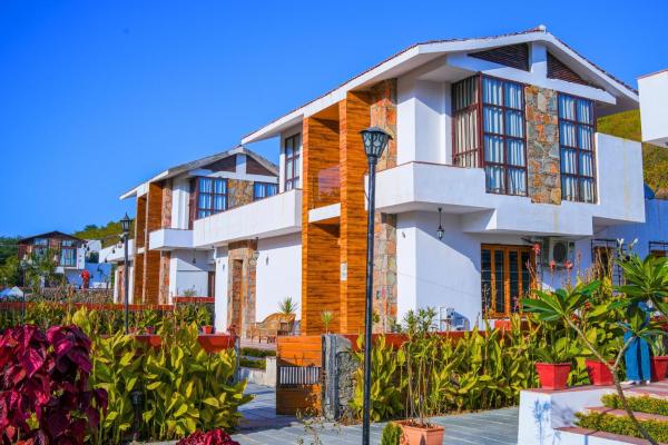 Goya Hills 3BHK - Private Villa Udaipur, Prenota Villa Hotel a Rajasthan con piscina, Piscina