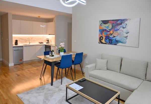 Premium Diamond Apartment 7th &13th Floor City View, Prenota Appartamento Hotel a Skopje con parcheggio, Parcheggio
