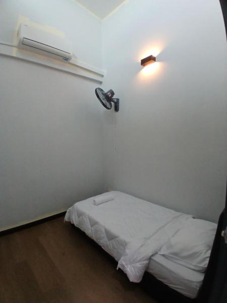Bayu Senja Homestay, Prenota  Hotel a Borneo con parcheggio, Parcheggio