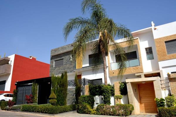 Villa Prestige avec Vue Panoramique & Piscine Privée, Prenota  Hotel a Souss-Massa-Draa con piscina, Piscina