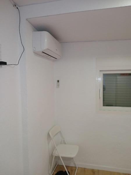 Habitacion 1 - Matrimonial con Sala y Balcón privado, Reserva ahora  Valencia Costa de Valencia