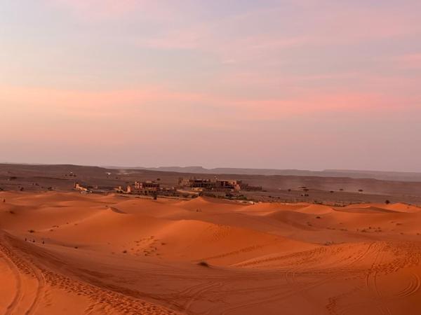 Berber Dreams Desert Camp, Buchen Sie  Hotels mit Pool in Meknes-Tafilalet, Schwimmbad