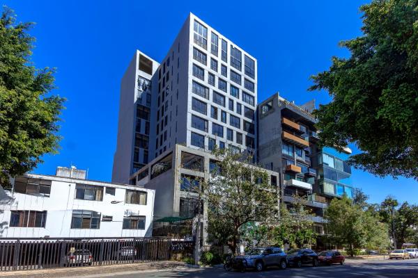 Atena Urban Living, Buchen Sie  Hotels in Jalisco mit Parkplatz, Parkplätze