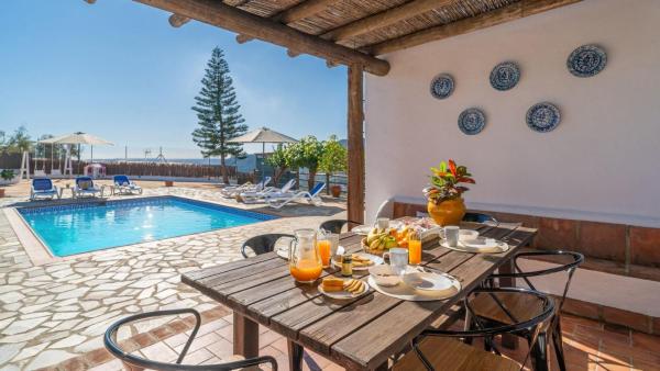 Villa El Algarrobo Frigiliana by Ruralidays, Buchen Sie  Hotels mit Pool in Axarquía, Schwimmbad