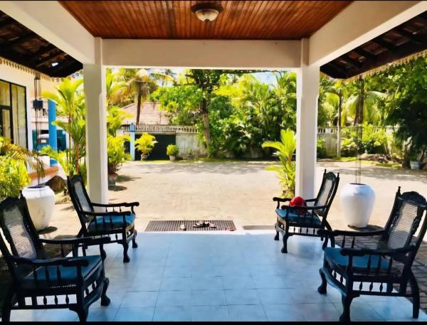 GMW Sanduni hotel & villa, Reserva ahora  Hoteles en Matara con aparcamiento, Aparcamiento