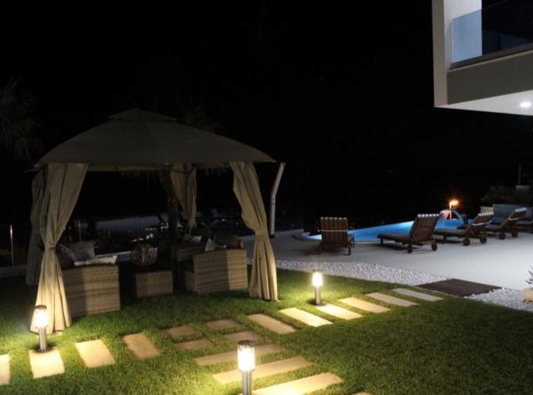 Lux Villas Afrodita Makarska, Buchen Sie  Hotels in Gespanschaft Split-Dalmatien mit Parkplatz, Parkplätze