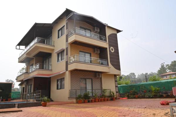 Assort Villa, Réserver  Hôtels à Maharashtra avec piscine, Piscine