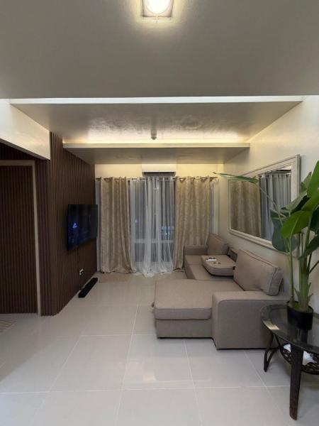 Fireworks View 2 Bedroom - Reynil, Buchen Sie  Hotels mit Pool in Luzon, Schwimmbad