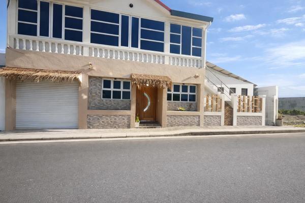Newsy By Civora Hotels, Prenota  Hotel a Hithadhoo con parcheggio, Parcheggio