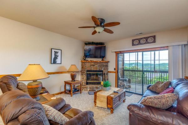 1BR Village At Indian Point 1307 near SDC Free Tickets Daily up to 500 Value, Buchen Sie  Branson 