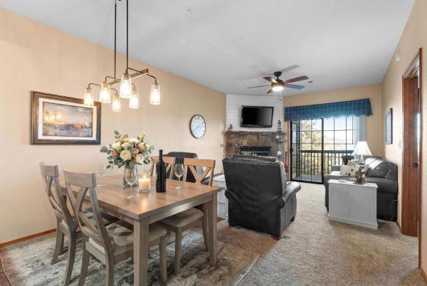 1BR Village At Indian Point 1107 next to SDC Free Tickets Daily up to 500, Buchen Sie  Branson 