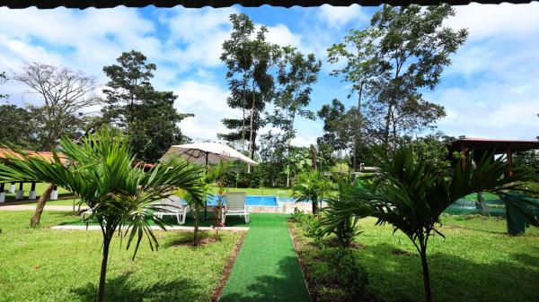 Enchanted Valley CR, Prenota  Hotel con piscina a Alajuela, Piscina