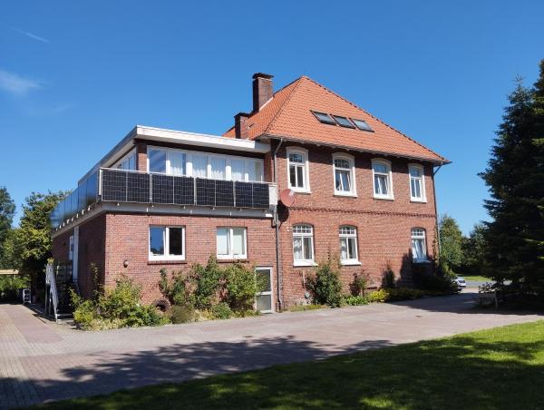 FeWo Villa Butterburg Ukena - ein Traum für 8 Personen mit Balkon, Réserver  Dornum 