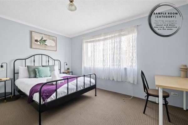 Modern Private Double Room - Central Spot at Liverpool - Shared Bathroom, Prenota  Liverpool Sydney Region
