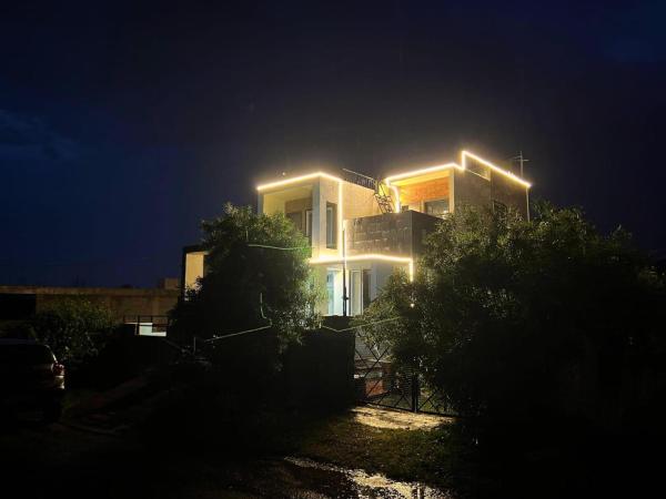 3Bhk Villa in Udaipur, Prenota  Hotel a Rajasthan con piscina, Piscina